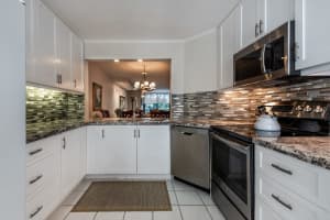 7473 Glendevon Ln APT 403, Delray Beach, FL 33446, Sold 05/26/23