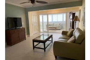 1720 NW 19th Terrace APT 201, Delray Beach, FL 33445, Sold 04/24/23