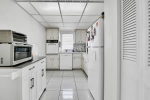 1200 14th St #7a, Miami Beach, FL 33139, Sold 07/07/23