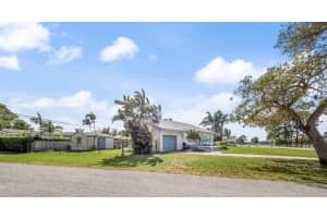 5606 Lake Osborne Dr, Lake Worth, FL 33461, Sold 05/17/23