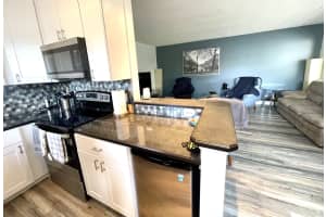 233 Dorchester J, West Palm Beach, FL 33417 Sold 09/20/24
