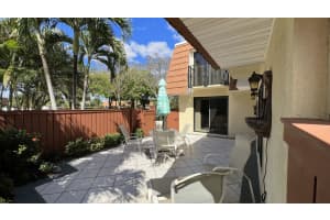 2824 SW 12th St, Deerfield Beach, FL 33442, Sold 03/20/23