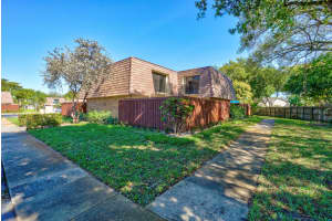 2524 SW 15th St, Deerfield Beach, FL 33442, Sold 05/24/23