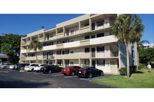 555 Banyan Tree Ln, Delray Beach, FL 33483, Sold 04/28/23