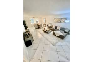 9681 Sills Dr E, Boynton Beach, FL 33437, Sold 03/31/23