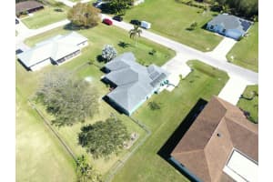 303 Rosewood Dr, Fort Pierce, FL 34947, Sold 05/15/23