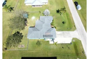 303 Rosewood Dr, Fort Pierce, FL 34947, Sold 05/15/23