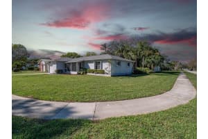 545 22nd Ave, Vero Beach, FL 32962, Sold 04/25/23