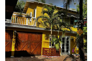741 Sunset Rd, West Palm Beach, FL 33401, Sold 01/31/24