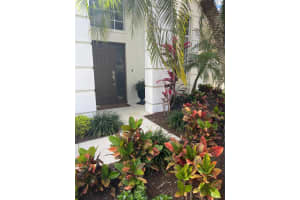 128 Pine Hammock Ct, Jupiter, FL 33458, Sold 06/30/23