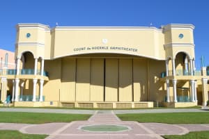 335 Sandalwood Ln, Boca Raton, FL 33487, Sold 03/29/23