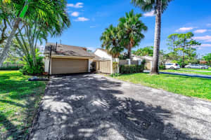 12600 Shady Pines Ct, Wellington, FL 33414, Sold 03/27/23