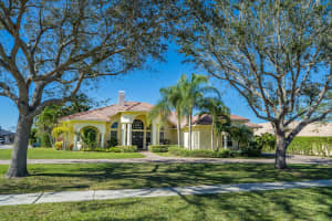 15660 Meadow Wood Dr, Wellington, FL 33414, Sold 03/30/23