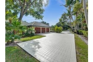 6820 E Cypresshead Dr, Parkland, FL 33067, Sold 04/27/23