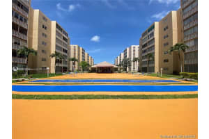 501 NE 14th Ave APT 201, Hallandale Beach, FL 33009, Sold 04/25/23