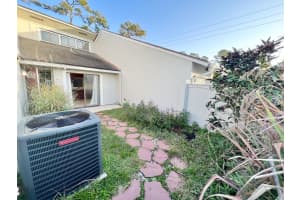 649 Spinnaker Ct, Wellington, FL 33414, Sold 04/07/23