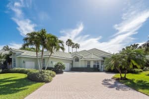 2846 SE Dune Dr, Stuart, FL 34996, Sold 05/10/23