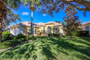4912 Grassleaf Dr, Palm Beach Gardens, FL 33418, Sold 04/19/23