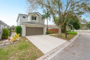 3880 NW 21st St, Coconut Creek, FL 33066, Sold 04/05/23