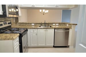 2801 Sarento Pl APT 303, Palm Beach Gardens, FL 33410, Sold 03/08/23