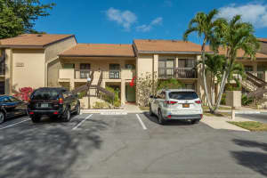 5055 Oakhill Ln APT 212, Delray Beach, FL 33484, Sold 07/24/23