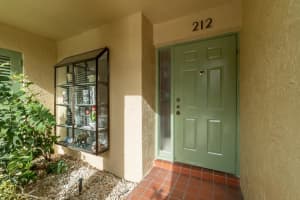 5055 Oakhill Ln APT 212, Delray Beach, FL 33484, Sold 07/24/23