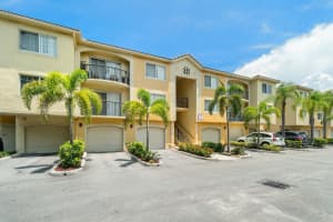 300 Crestwood Ct N APT 309, Royal Palm Beach, FL 33411, Sold 05/15/23