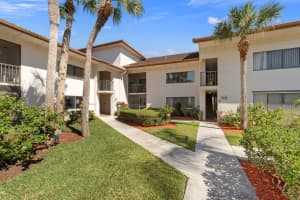 3500 Twin Lakes Terrace, Fort Pierce, FL 34951, Sold 04/15/23