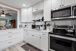 1900 S Kanner Hwy Apt 10-202, Stuart, FL 34994, Sold 03/23/23