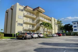 646 Snug Harbor Dr, Boynton Beach, FL 33435, Sold 05/17/23