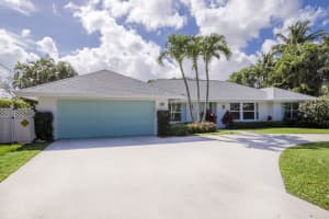 225 Country Club Dr, Jupiter, FL 33469, Sold 03/24/23