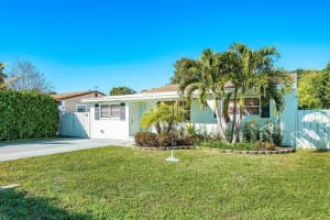 251 NE 13th St, Delray Beach, FL 33444, Sold 04/20/23
