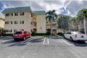 30 Colonial Club Dr, Boynton Beach, FL 33435, Sold 05/26/23