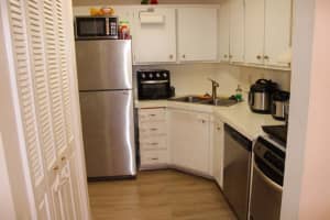 3123 Oakland Shores Dr APT D202, Oakland Park, FL 33309, Sold 05/03/23