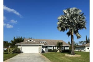 4104 Smokey Pines Ct, Fort Pierce, FL 34951, Sold 04/18/23