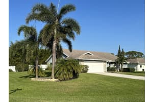 4104 Smokey Pines Ct, Fort Pierce, FL 34951, Sold 04/18/23