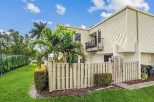 1532 Shaker Cir, Wellington, FL 33414, Sold 04/07/23