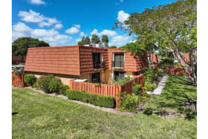 3315 Spanish Wells Dr 49 a, Delray Beach, FL 33445, Sold 04/24/23