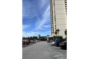 5600 N Flagler Dr APT 1503, West Palm Beach, FL 33407, Sold 01/09/24