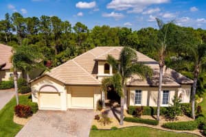 850 SW St Tropez Ct, Port St. Lucie, FL 34986, Sold 04/21/23