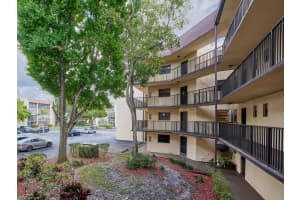 6655 W Broward Blvd, Plantation, FL 33317, Sold 04/24/23