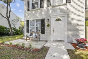 209 Old English Dr, Jupiter, FL 33458, Sold 05/04/23