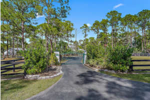 13849  Deer Creek Drive, Palm Beach Gardens, FL 33418 Sold 10/29/23