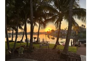 12502 Shoreline Dr, Wellington, FL 33414, Sold 05/02/23