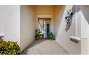 MLS# R10868303, West Palm Beach, Florida 33412