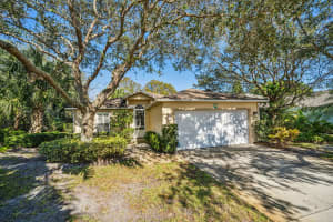 200 Garden Grove Pkwy, Vero Beach, FL 32962, Sold 04/28/23