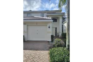 7892 Laina Ln APT 4, Boynton Beach, FL 33437, Sold 06/08/23