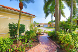 810 NW Rutherford Ct, Port St. Lucie, FL 34983, Sold 04/20/23