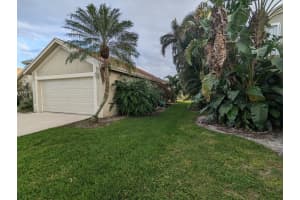 9690 Pine Trail Ct, Lake Worth, FL 33467, Sold 04/11/23