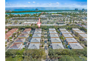 49 Laurel Oaks Cir, Jupiter, FL 33469, Sold 04/07/23